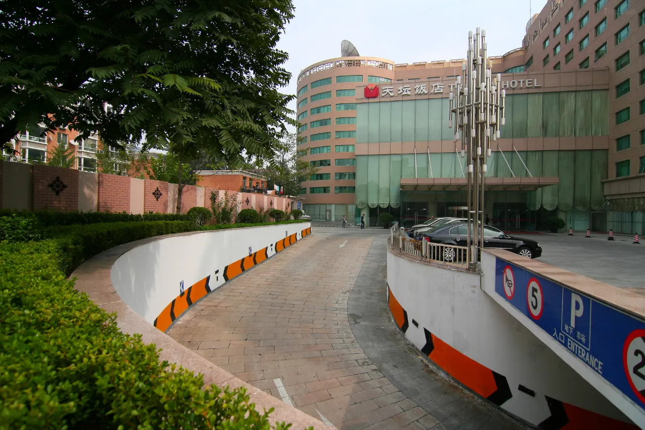 Tiantan Hotel 6
