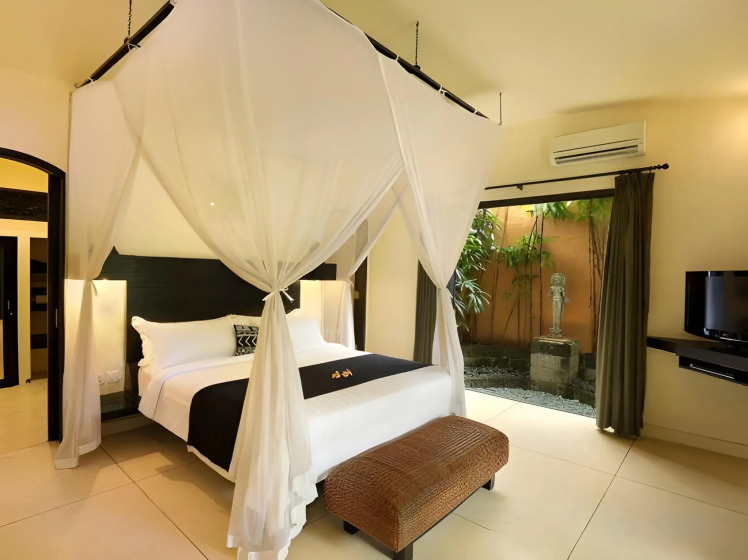 Impiana Private Villas Seminyak 35