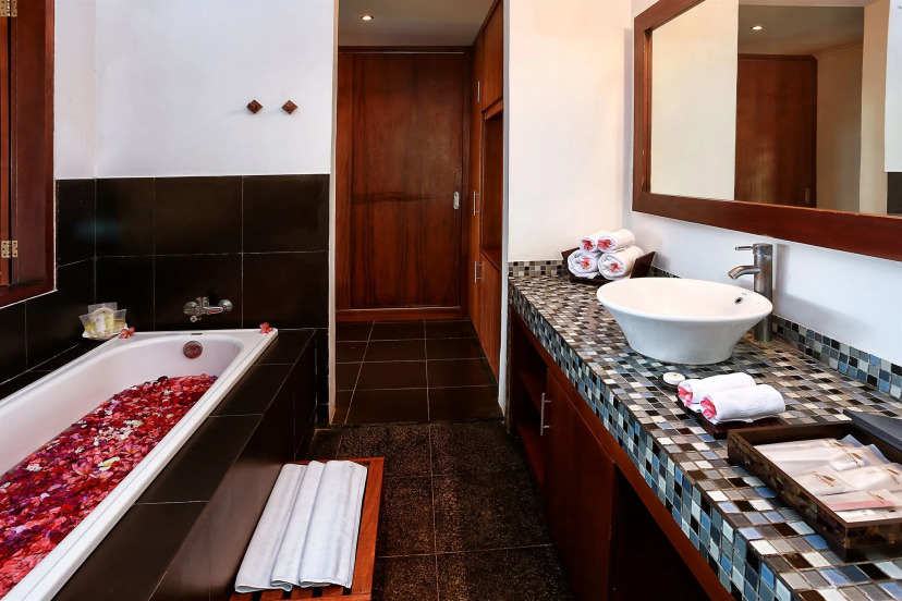 Nirwana Beach & Resort 5