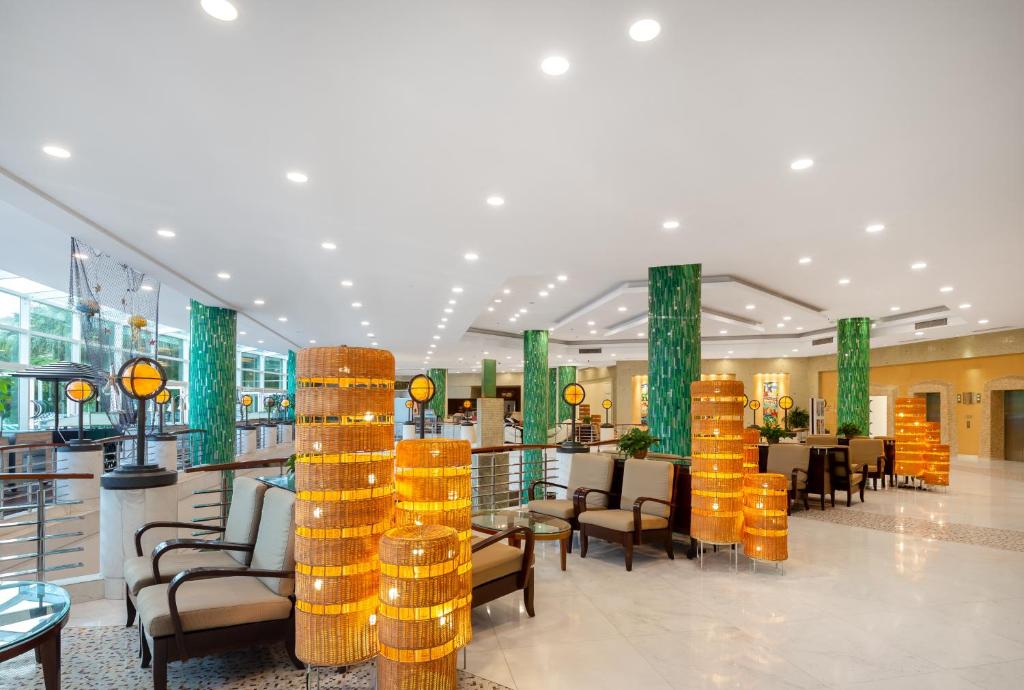 Sunshine Resort Intime Sanya 41