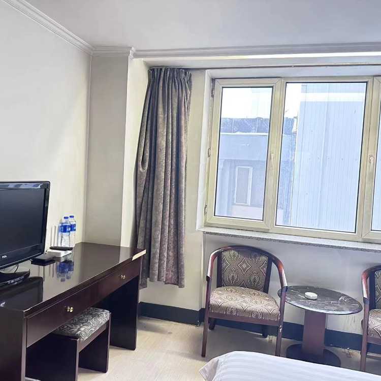 Longmen Building Hotel 24