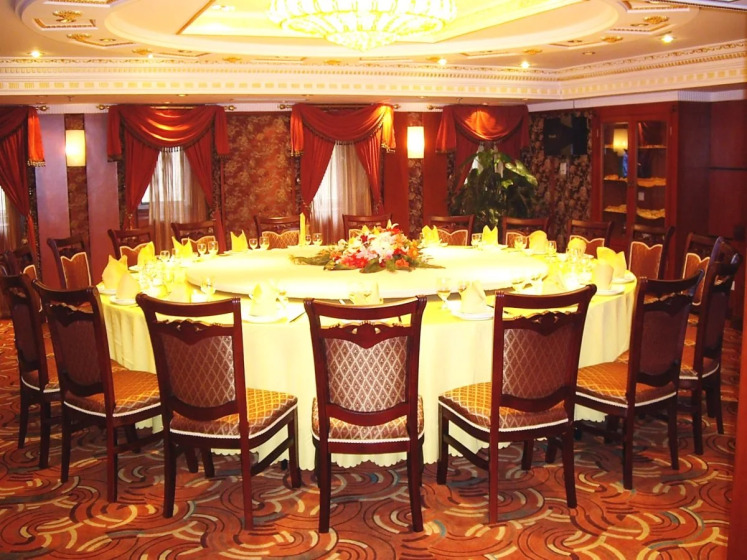 Golden Shine Hotel Dalian 11