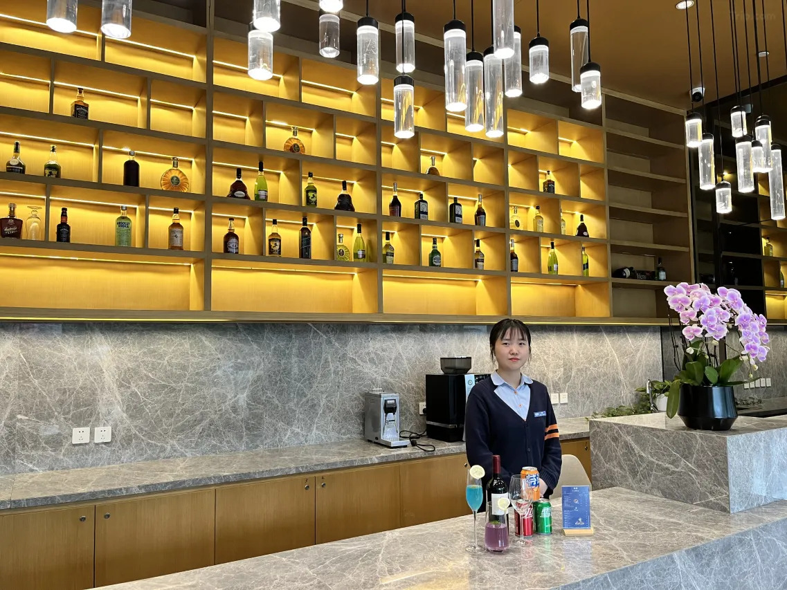 Holiday Inn Express Chengdu Huanhuaxi 3