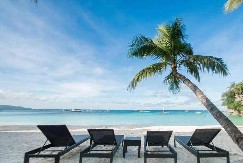 Microtel by Wyndham Boracay 2