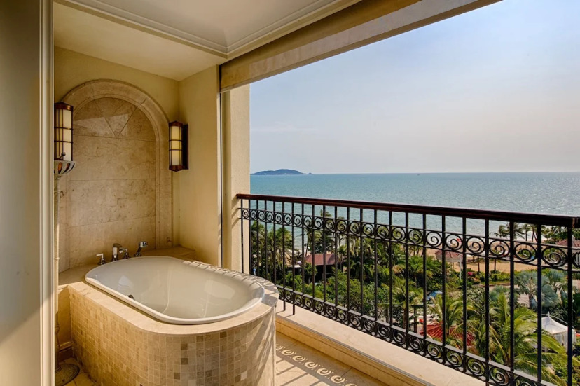 Crowne Plaza Resort Sanya Bay 7