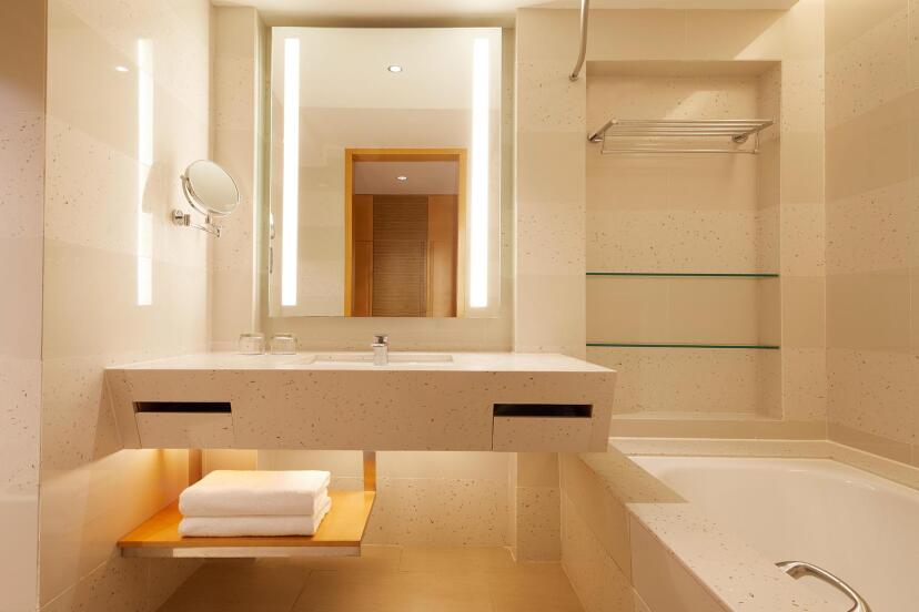 Four Points by Sheraton Shenzhou Peninsula 8