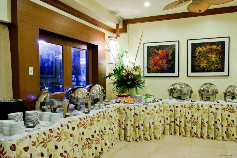 Boracay Tropics Resort Hotel 25