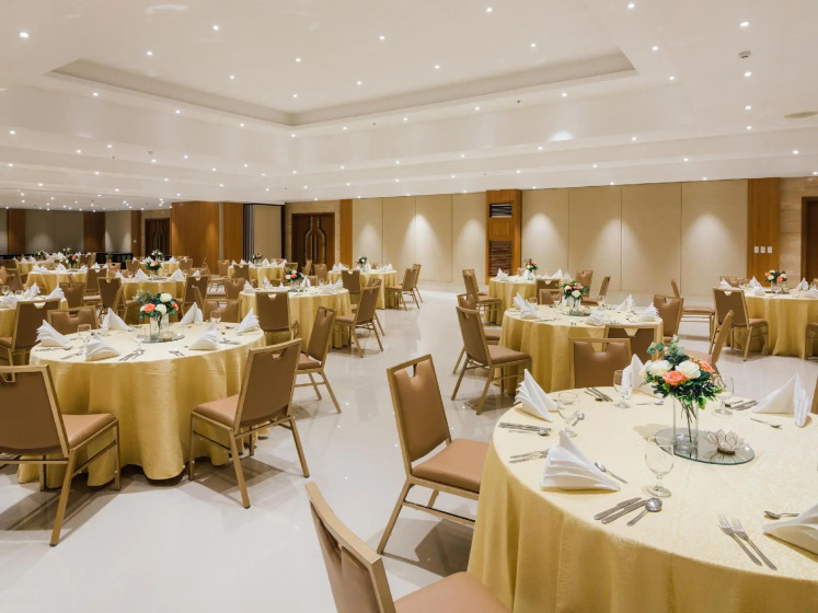 Henann Palm Beach Resort 22