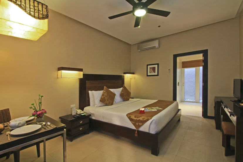 Two Seasons Boracay Resort 29