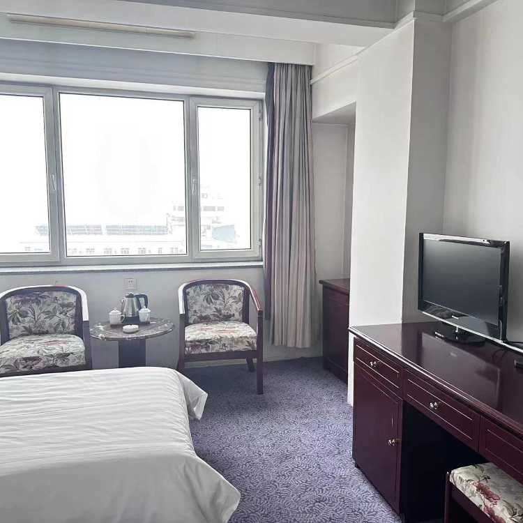 Longmen Building Hotel 17