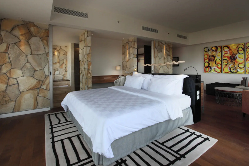 TS Suites Bali Seminyak 37
