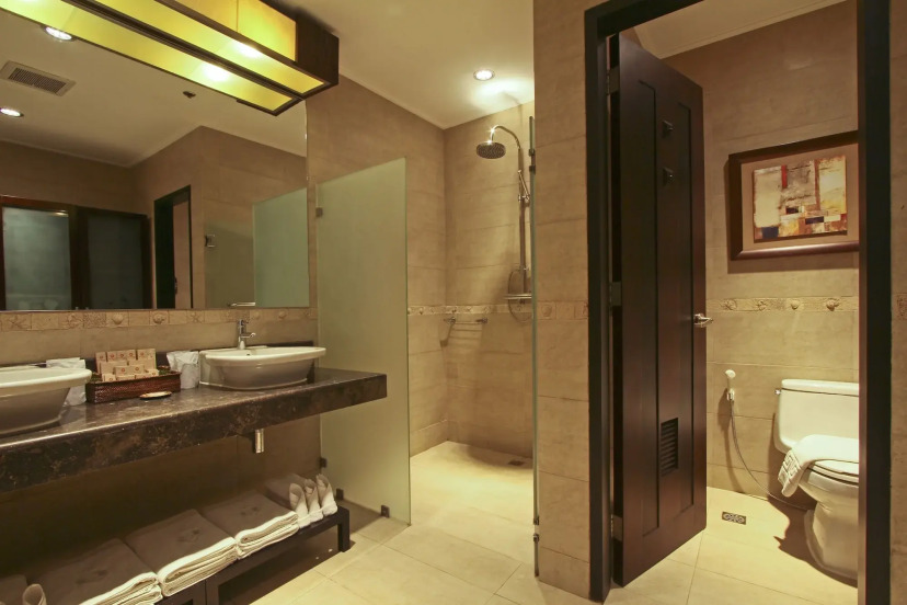 Two Seasons Boracay Resort 35