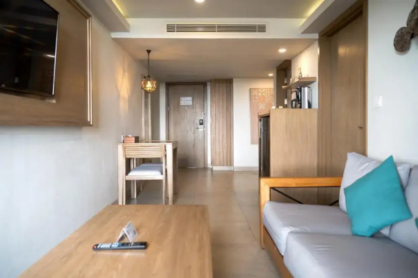 Eastin Ashta Resort Canggu 6