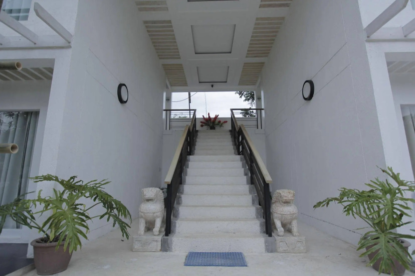 Casa Pilar Beach Resort 10