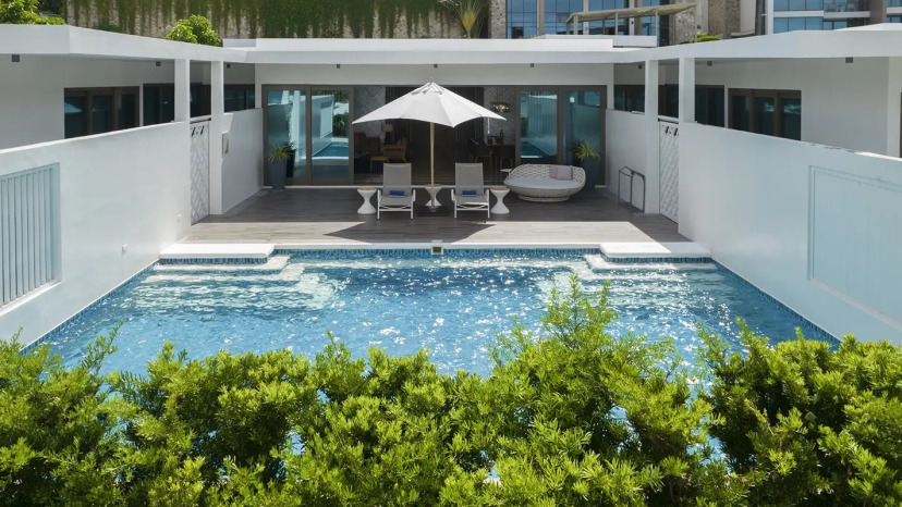 Crimson Resort & Spa Boracay 16