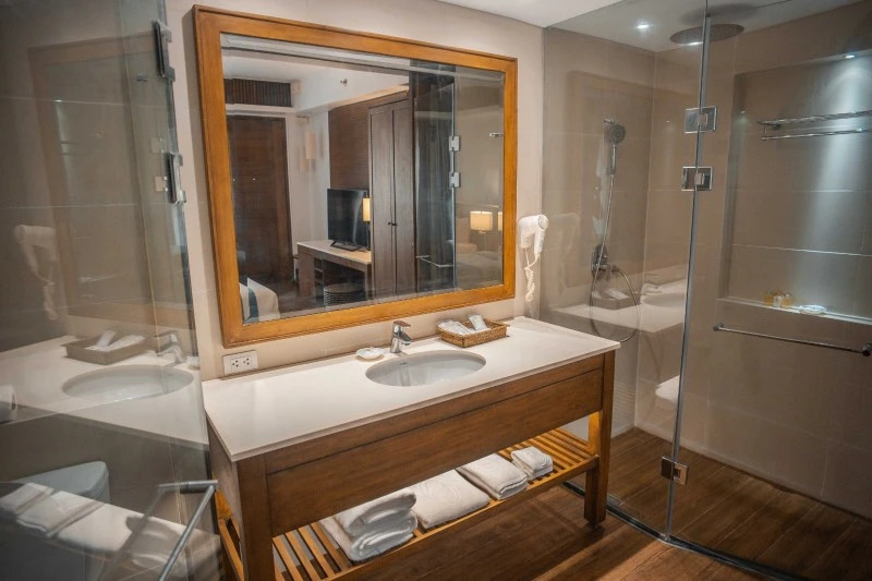 Mandarin White Sand Boracay 6