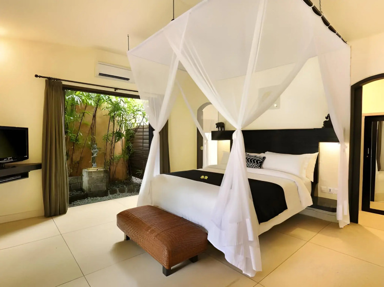 Impiana Private Villas Seminyak 36