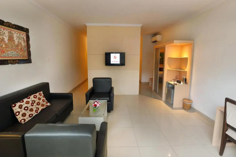 Puri Saron Seminyak 11