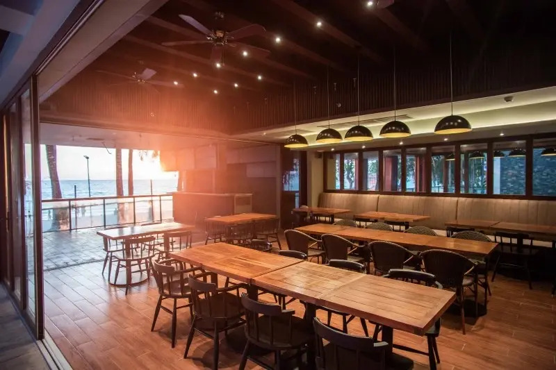 Mandarin White Sand Boracay 9