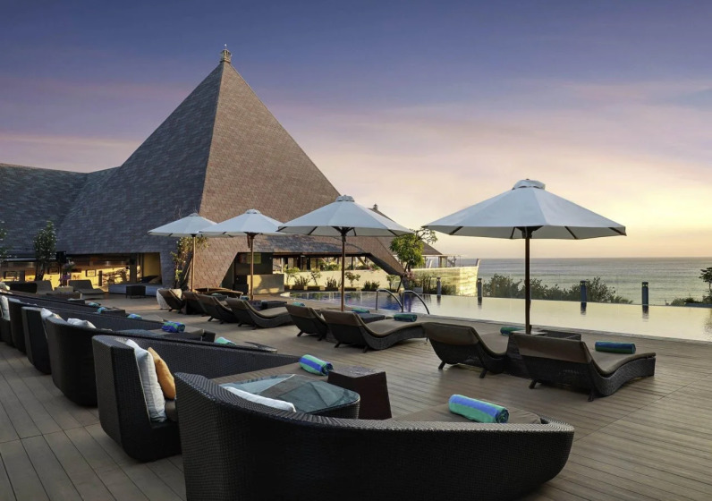 The Kuta Beach Heritage Hotel Bali - Managed By AccorHotels 11