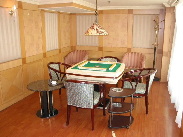 Golden Shine Hotel Dalian 10