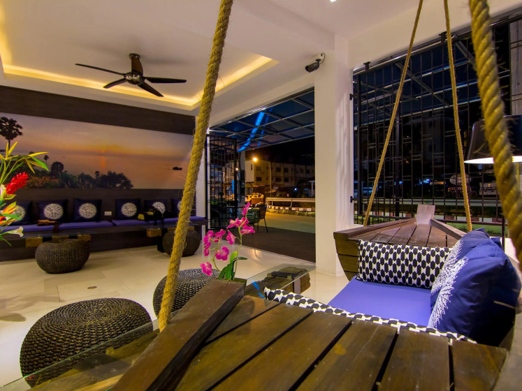 Hotel The Journey Patong New