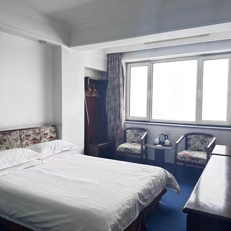 Longmen Building Hotel 14