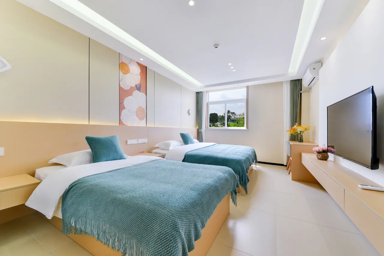 Haiyun Shiguang Holiday Hotel (Beidaihe Tiger Stone) 12