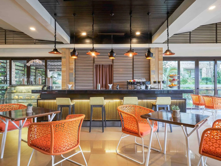 Movenpick Resort & Spa Boracay 24