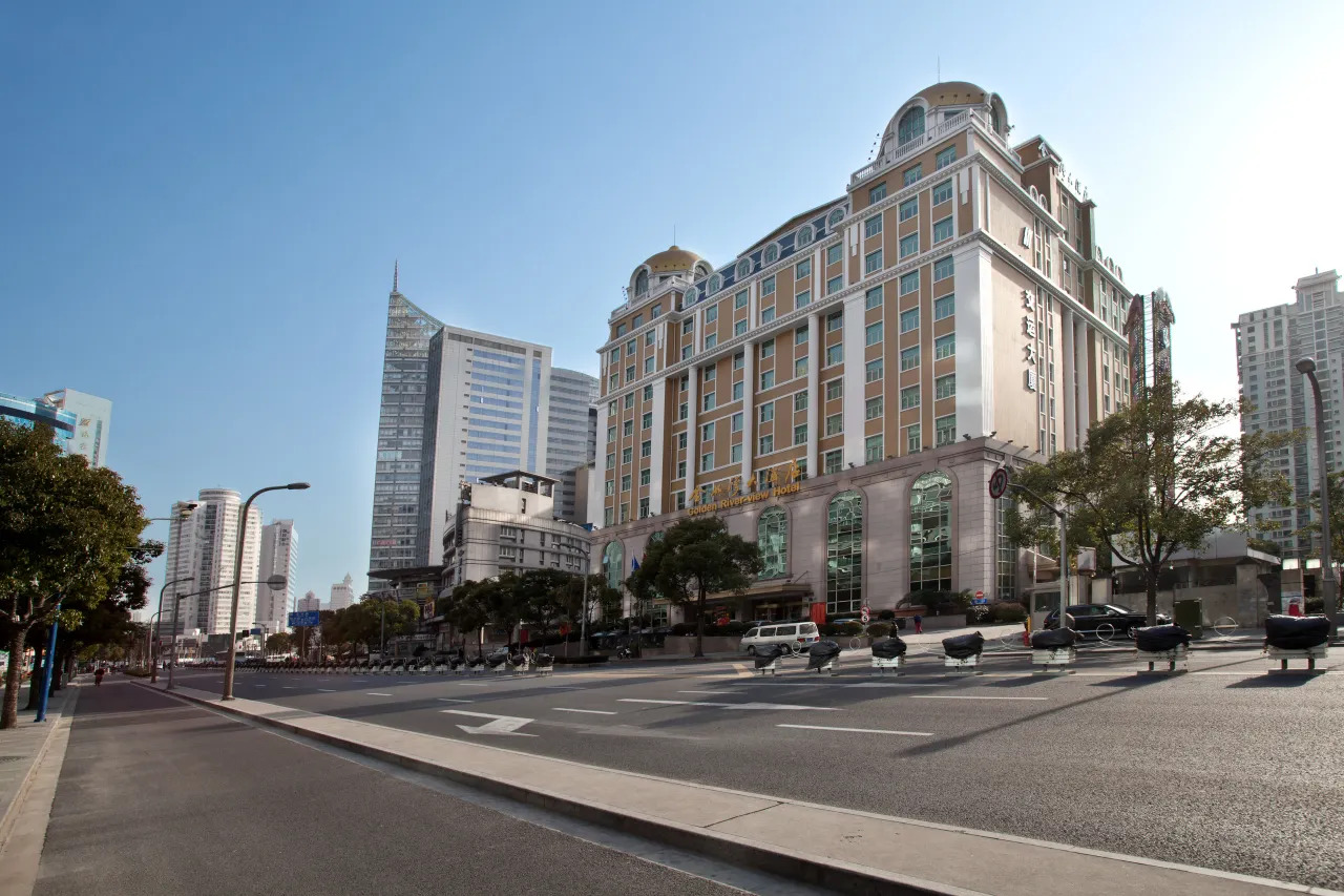 Golden River-view Hotel 8