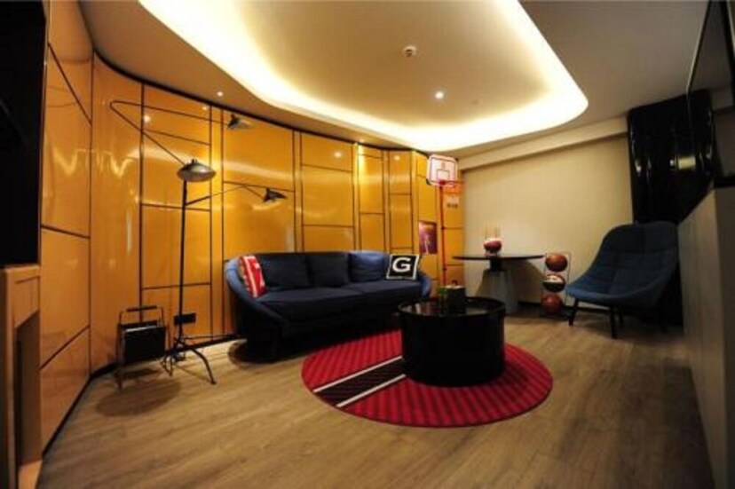 Atwell Suites Shanghai Wuning by IHG 10