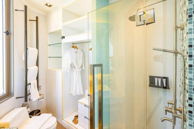 Pattaya Modus Beachfront Resort 22