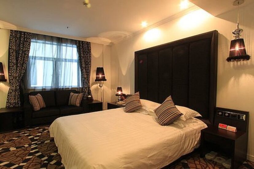 Elegance Bund Hotel 3