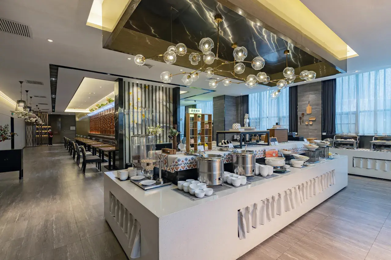 Great Wall Holiay Inn (Yichang Three Gorges Wuyue Plaza Yiling Wanda stored) 6