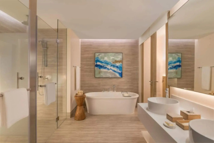 Crimson Resort & Spa Boracay 9