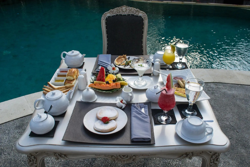 VILLA MATHIS UMALAS 10