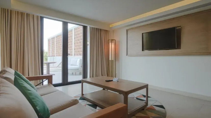 Eastin Ashta Resort Canggu 2