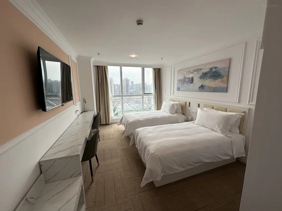 Magnificent International Hotel (Xintiandi People's Square) 5