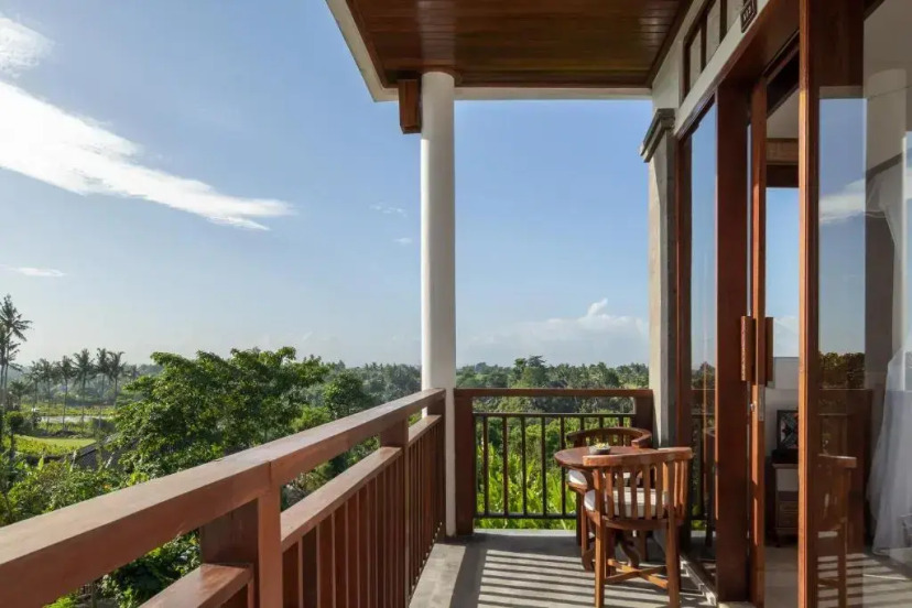 Swan Paradise A Pramana Experience 4