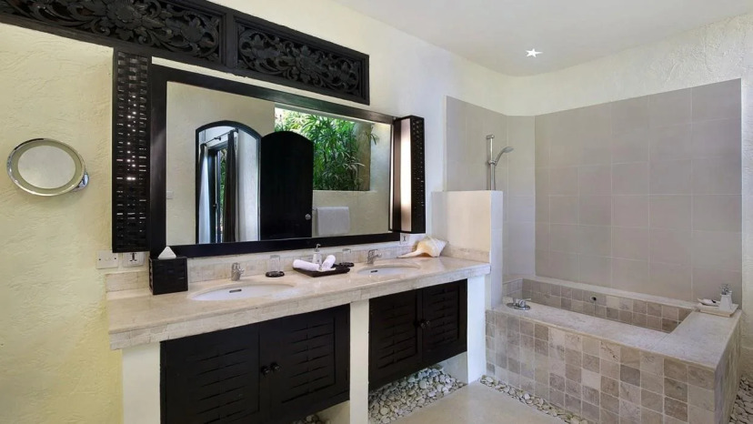 Impiana Private Villas Seminyak 16