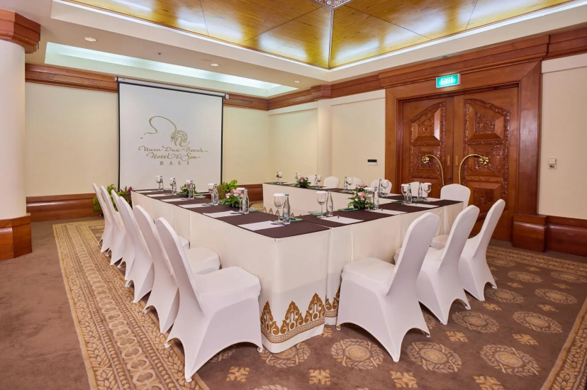 Nusa Dua Beach Hotel and Spa  21