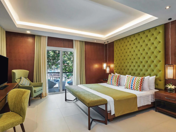 Movenpick Resort & Spa Boracay 14