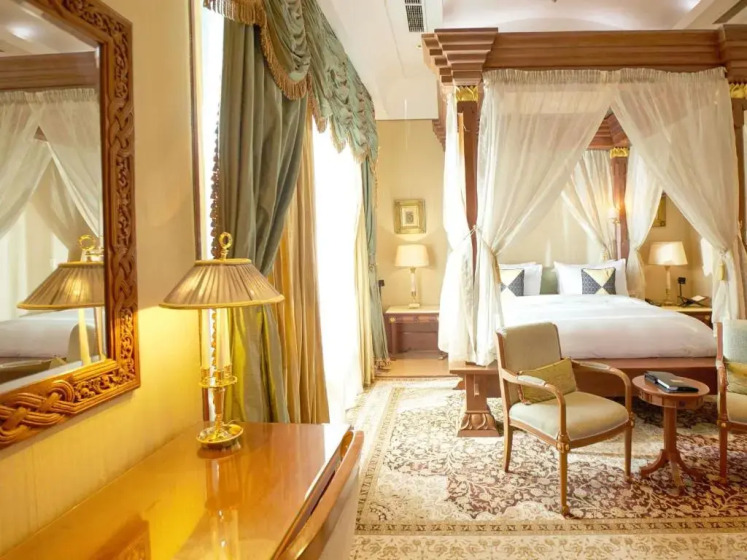 Nusa Dua Beach Hotel and Spa  3