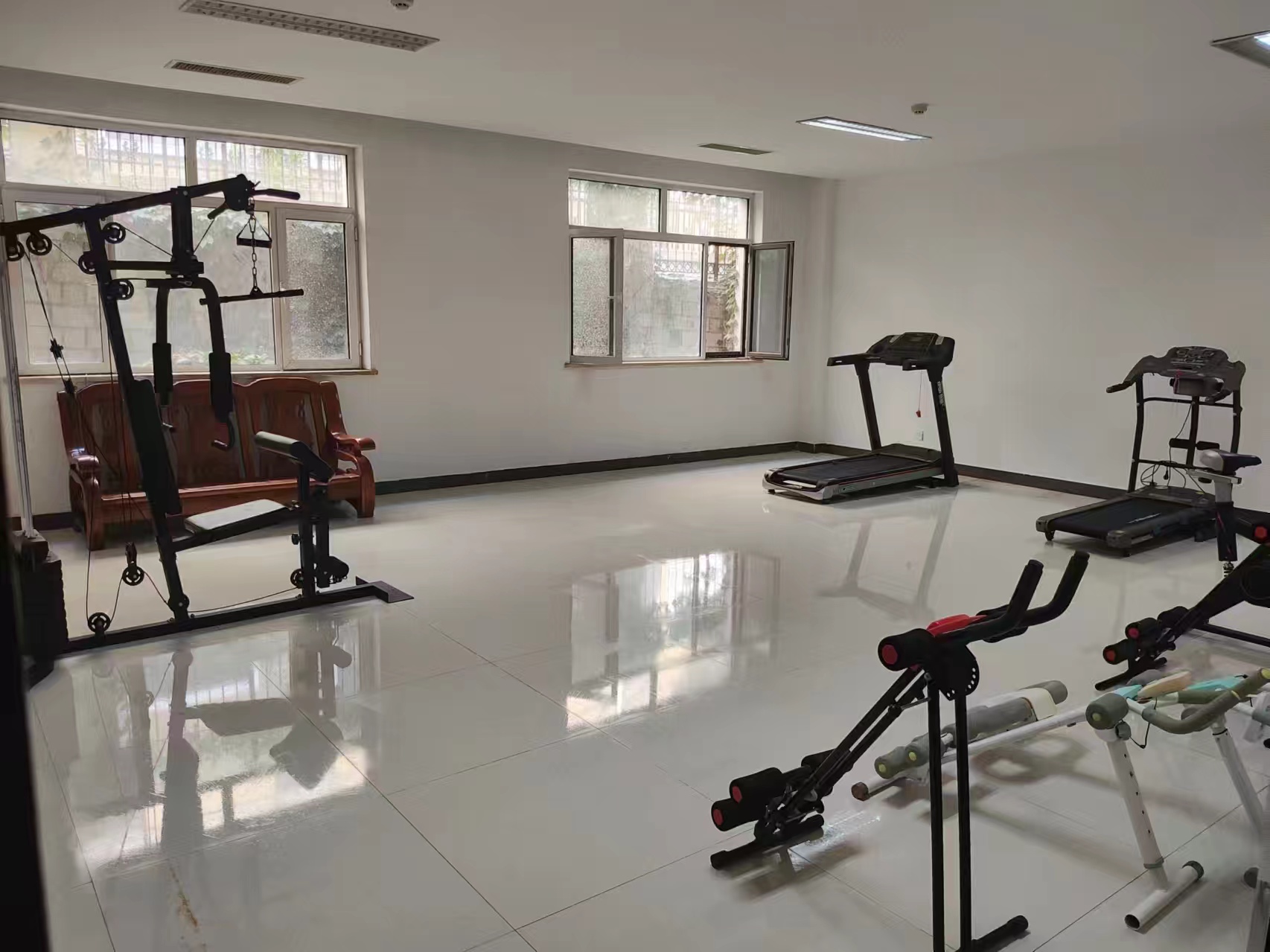 Beidaihe Traffic Care Center (Транспортная) 4