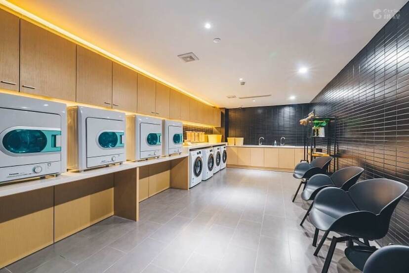 Atwell Suites Shanghai Wuning by IHG 11