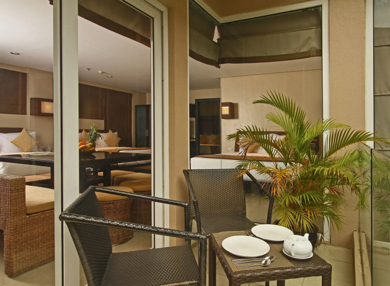 Two Seasons Boracay Resort 8