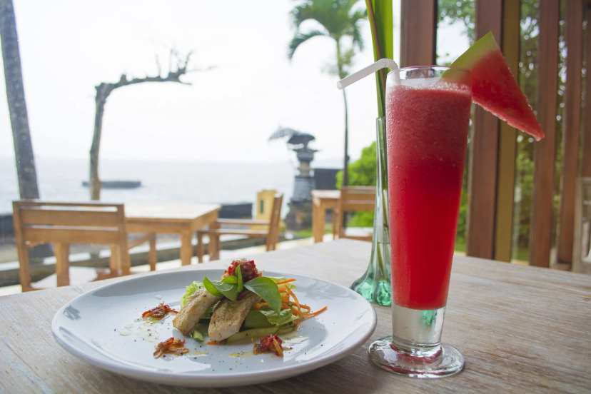 Nirwana Beach & Resort 10