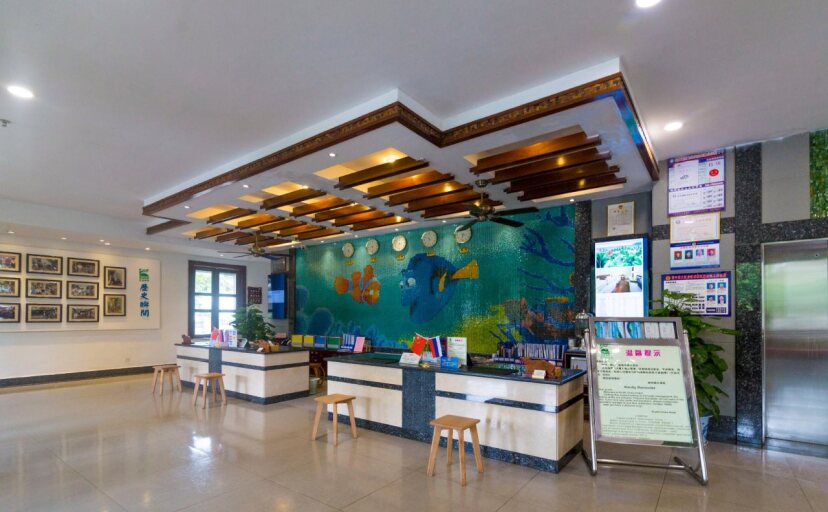 South China Hotel 19