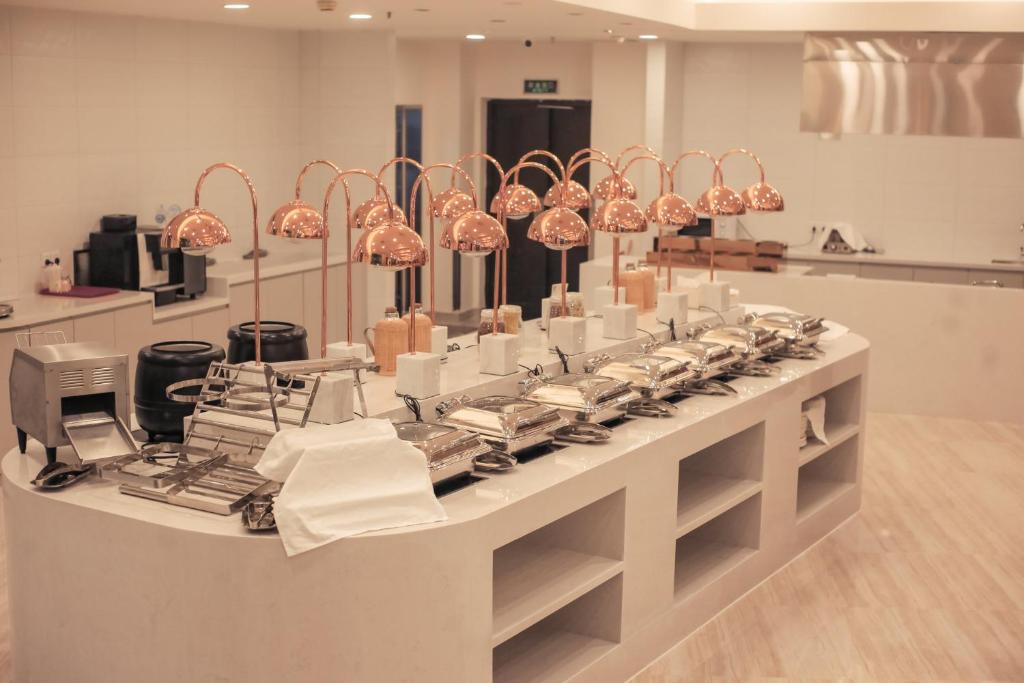 Holiday Inn Express Shanghai Putuo 37