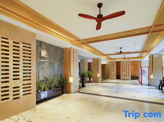 South China Hotel 23